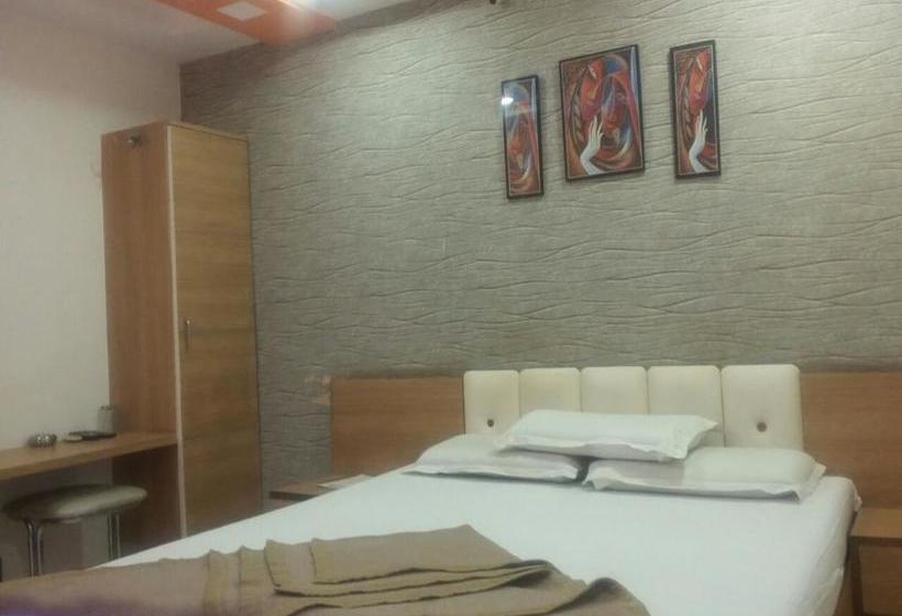 Tandoor Palace Hotel & Restaurant 2