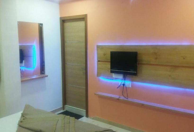 Tandoor Palace Hotel & Restaurant 7