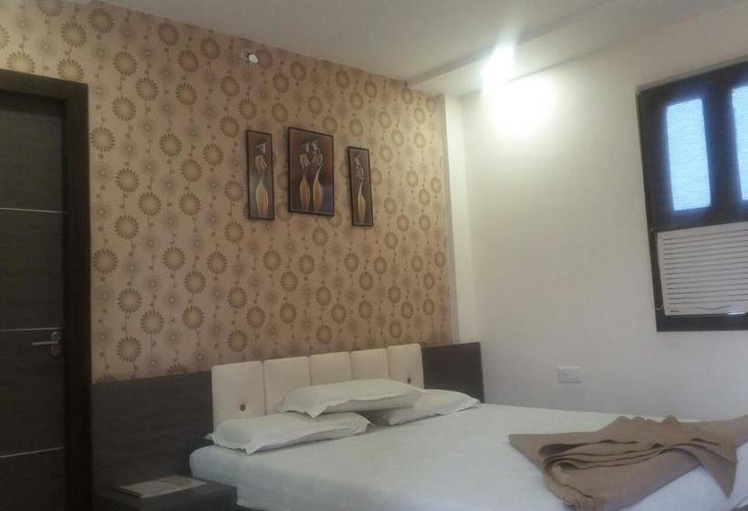 Tandoor Palace Hotel & Restaurant 9