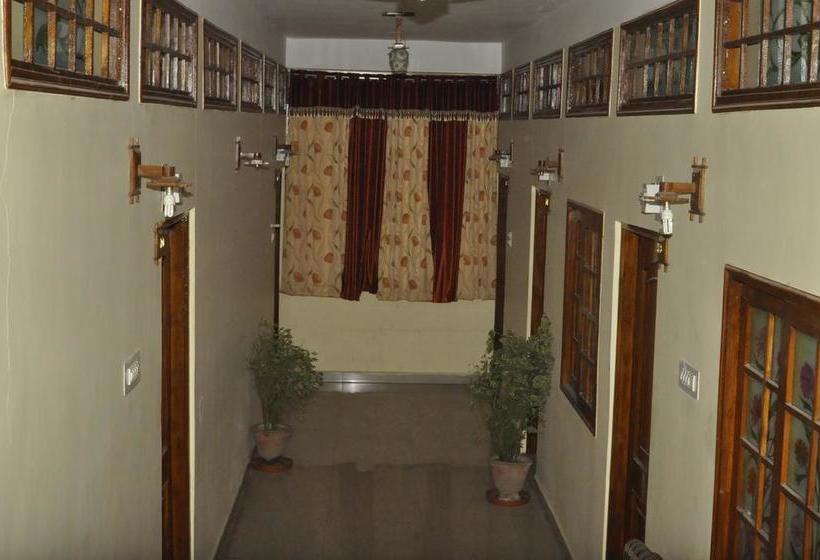 Hotel Pleasure Landmark 2