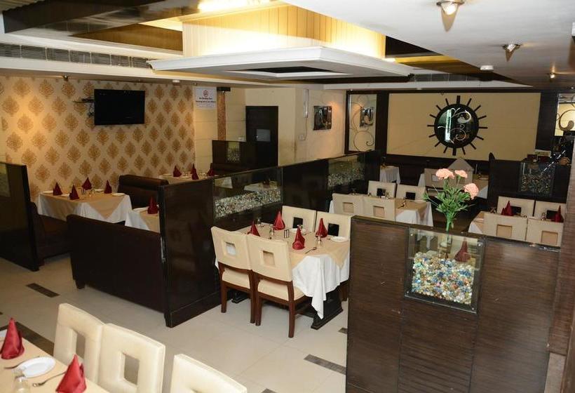 Hotel Ajuba Residency