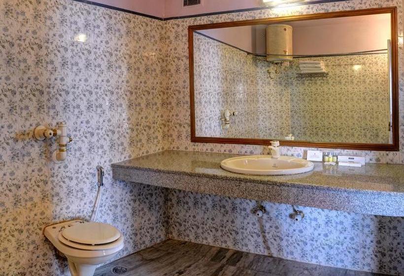 Hotel Summit Le Royale 7