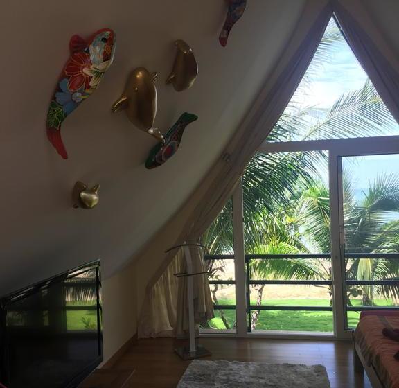 Resort Absolute Beachfront Villa 11