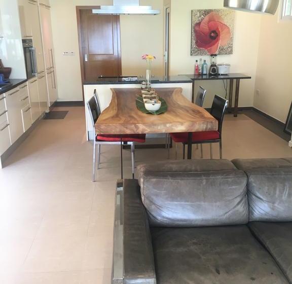 Resort Absolute Beachfront Villa 15