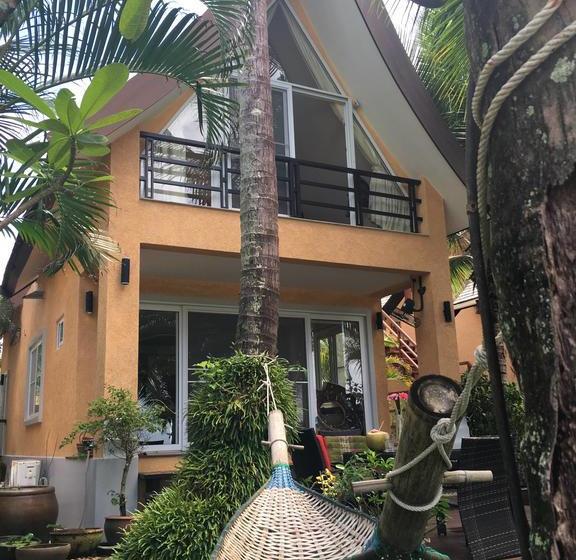 Resort Absolute Beachfront Villa 5