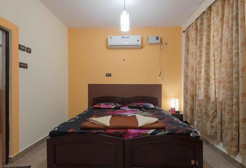 Hotel Oyo Stayout Near Cohiba Club Candolim 4