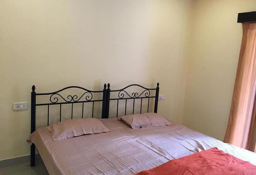 Hotel Oyo Stayout For Family At Calangute 13