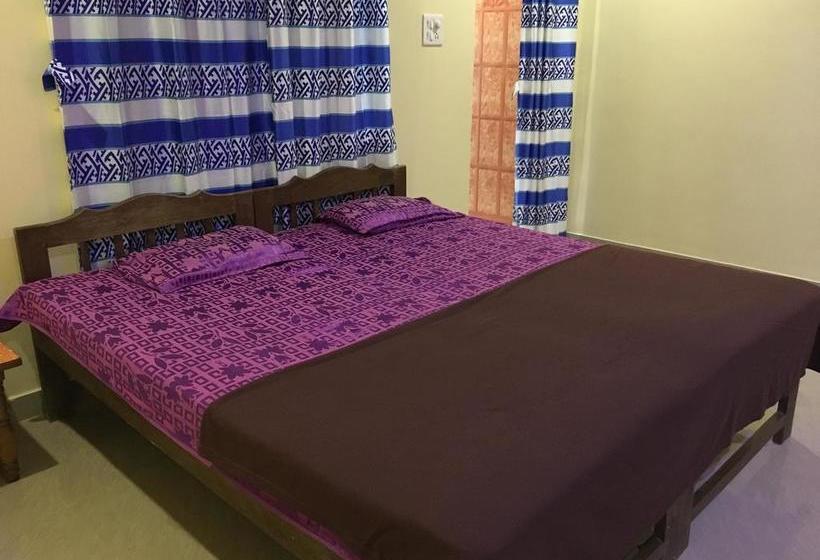 Hotel Oyo Stayout For Family At Calangute 6