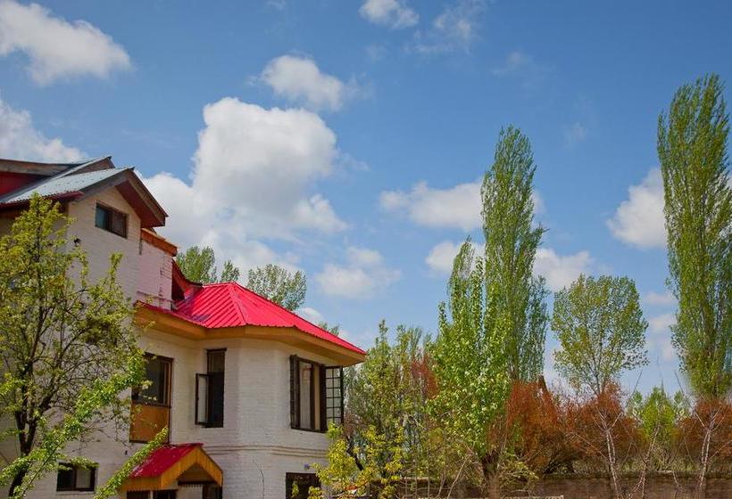 Bed and Breakfast Mahatta Home Stay 10