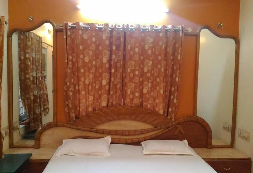 Hotel Arjun Villa 15