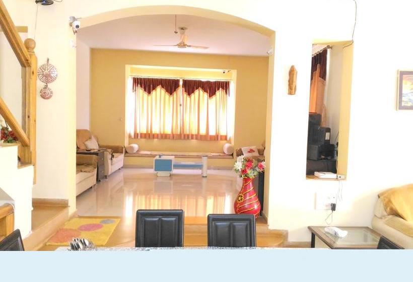 Hotel Arjun Villa 19