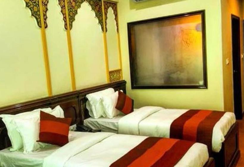 Hotel Raj Haveli Heritage 12