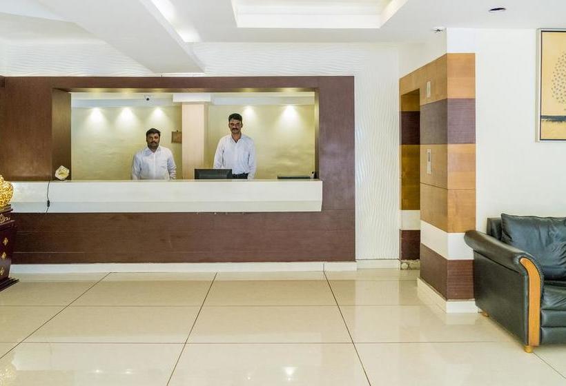 Hotel Green Park Residency 5