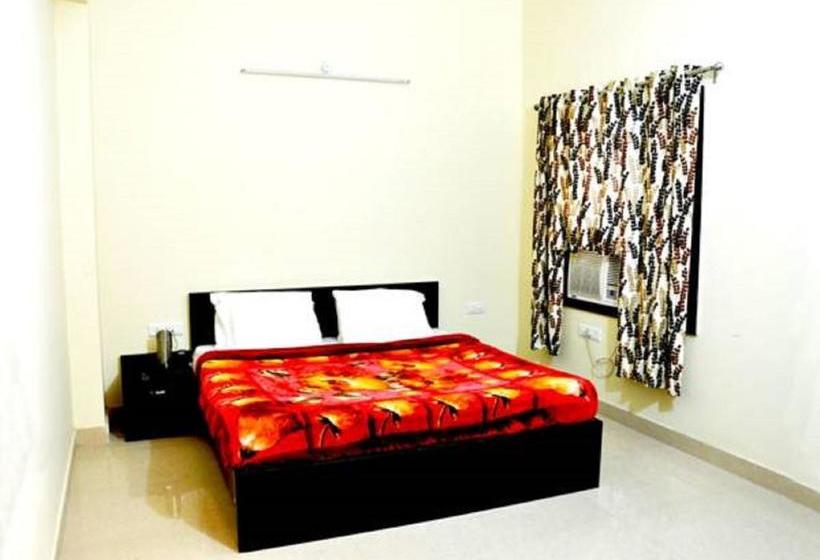 Hotel Triund Regency 2