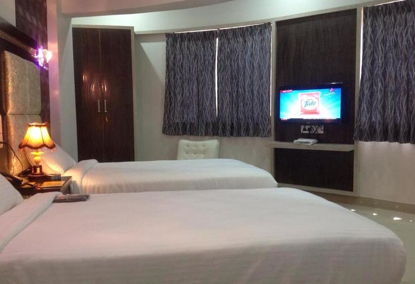 Hotel Orient Star 13