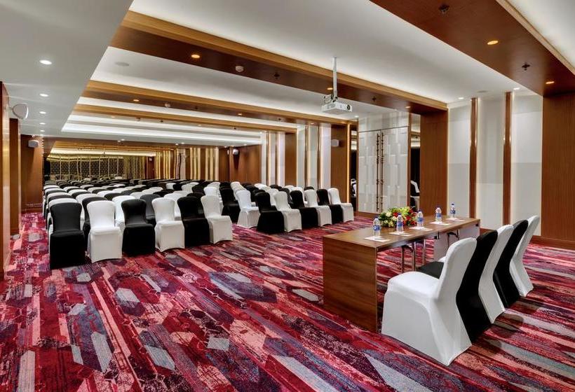 Hotel The Fern Goregaon 1