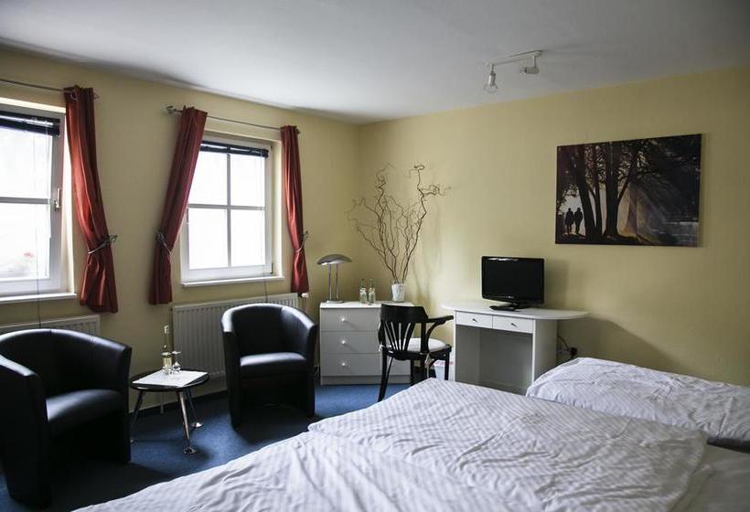 Hotel Landhaus Ferch 10