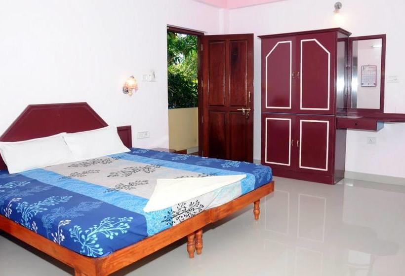 Hotel Devi Beach Resort 10