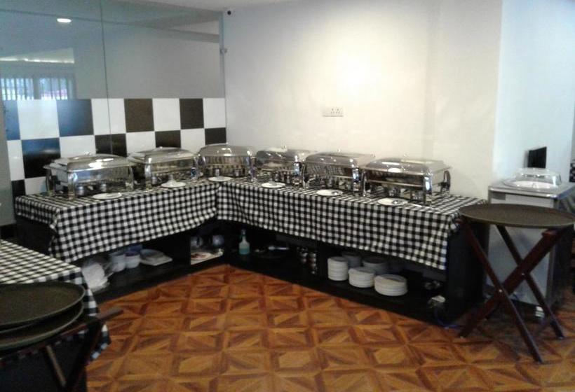 Hotel Rose Petal Srinagar 8