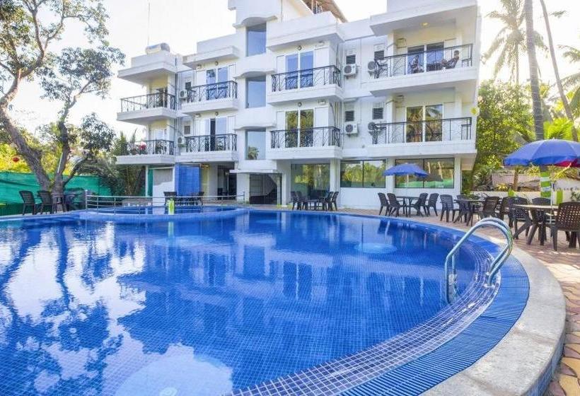 Hotel The Gulmohar Resort