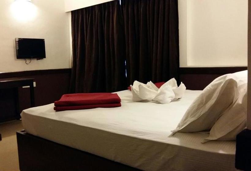 Hotel The Gulmohar Resort 14