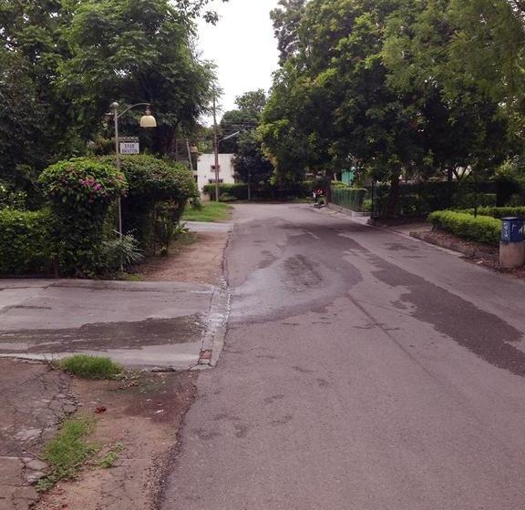 Bed and Breakfast Luxurious Apartment Chand Garh 11