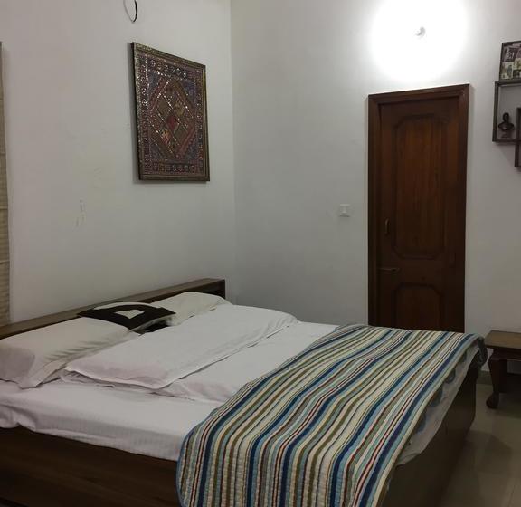 Bed and Breakfast Luxurious Apartment Chand Garh 12