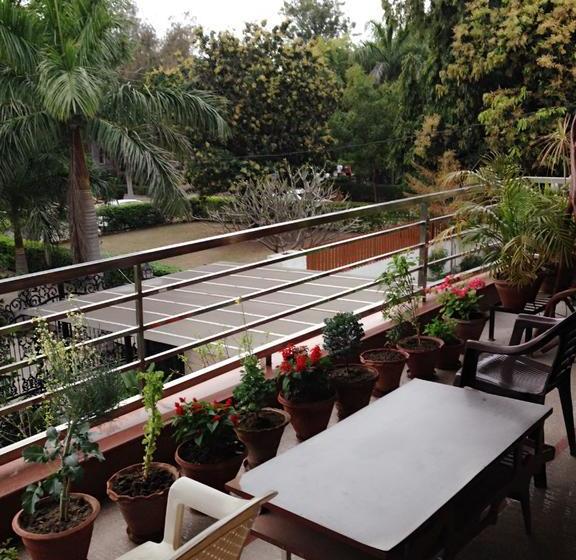 Bed and Breakfast Luxurious Apartment Chand Garh 9