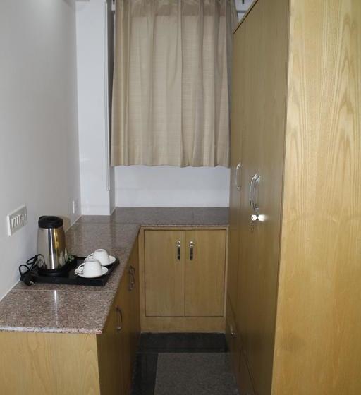 Hotel Dhauladhar Heights 14