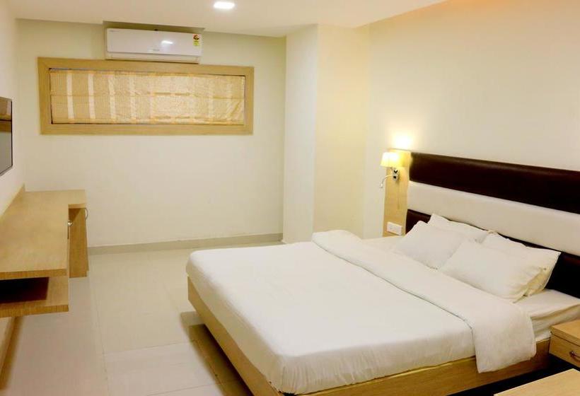 Hotel Sudarshan City Walk 9