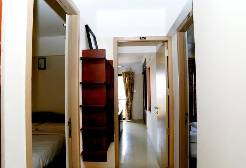 Bed and Breakfast Voystays Apartment Sreekariyam 6
