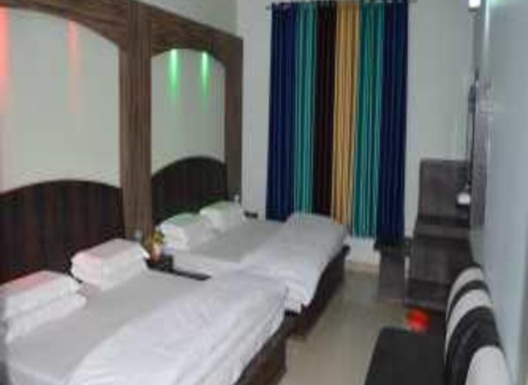 Hotel Ks International 20