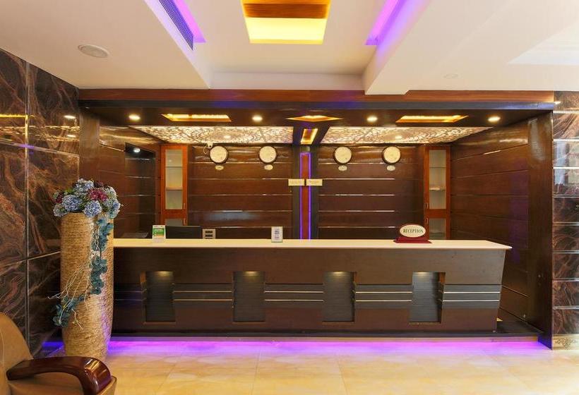 Hotel Treebo Palmyra Grand Suite 1