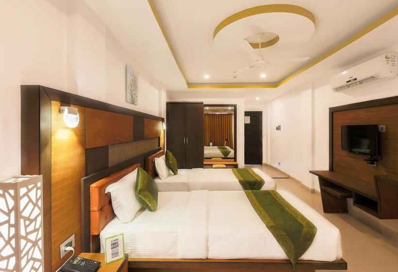 Hotel Treebo Palmyra Grand Suite 12