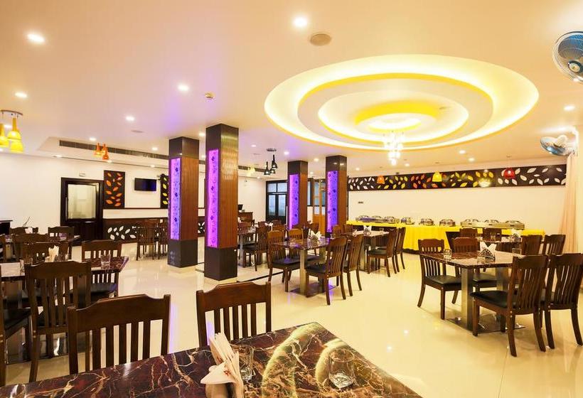 Hotel Treebo Palmyra Grand Suite 20