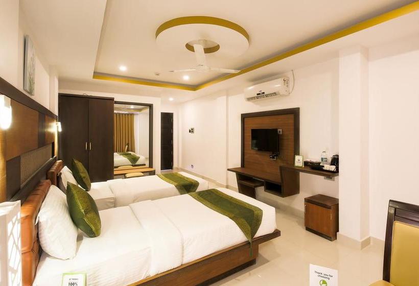 Hotel Treebo Palmyra Grand Suite 9