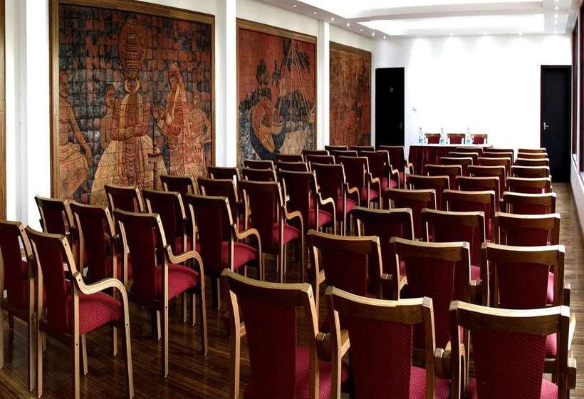 Resort The Wave Wayanad 18