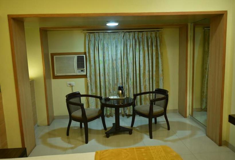 Hotel Poonam 6