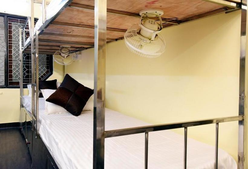 Hostel Flexi Stays 12