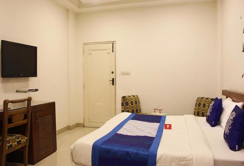 Hotel Oyo Rooms Patel Chowk 8