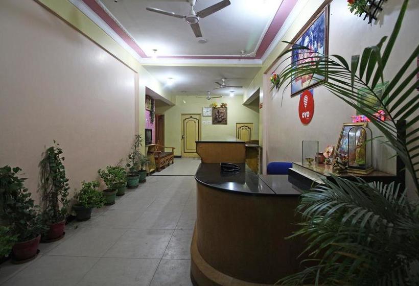 Hotel Oyo Rooms Near Pujari Asharam 5