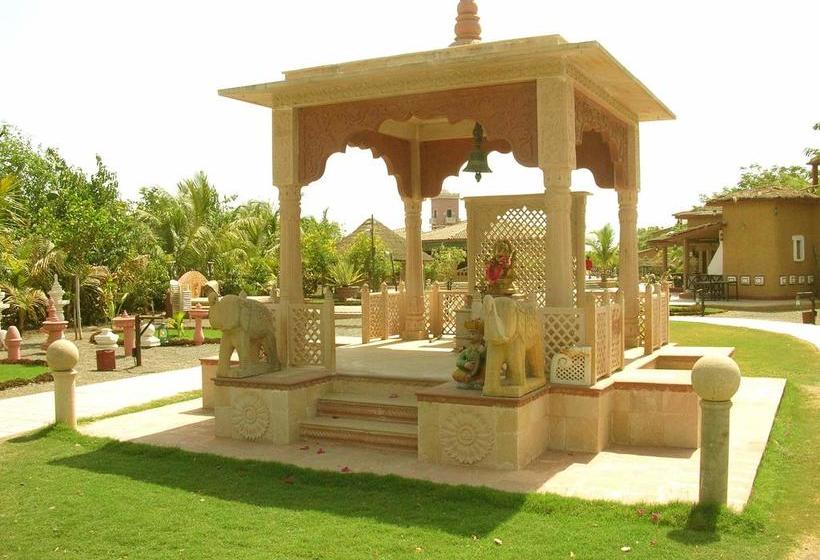 Resort Chouki Dhani 13