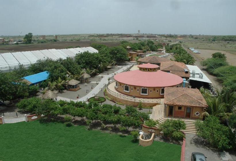 Resort Chouki Dhani 14