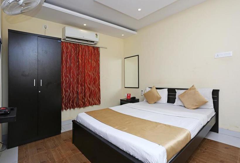 Hotel Oyo Rooms Jaydev Vihar Square 1