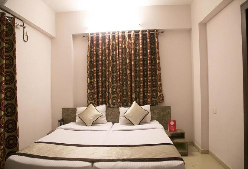 Hotel Oyo Homes Gulmohar 17