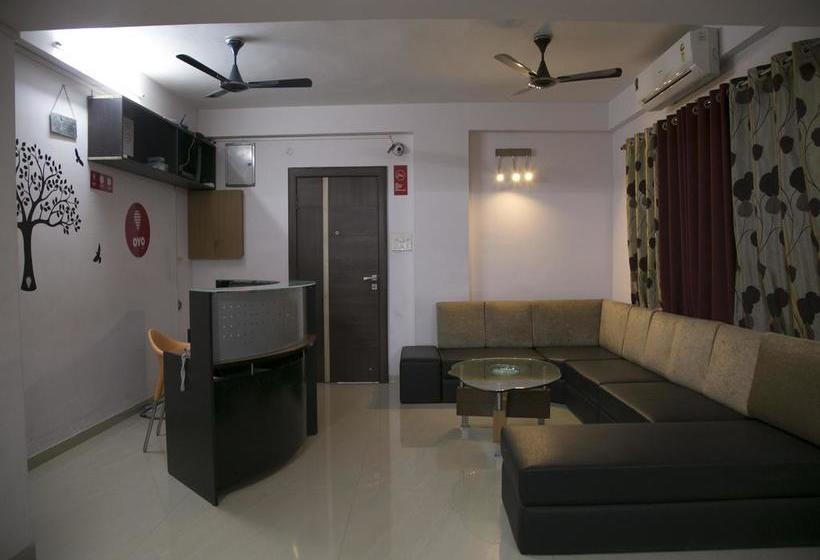 Hotel Oyo Homes Gulmohar 2