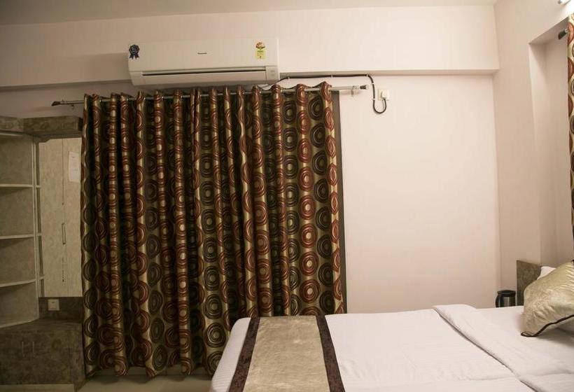 Hotel Oyo Homes Gulmohar 20