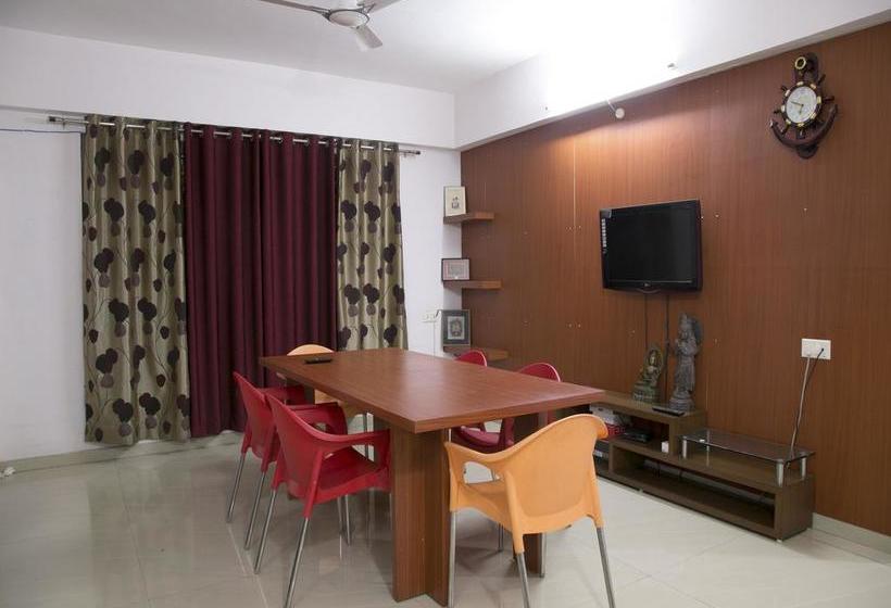 Hotel Oyo Homes Gulmohar 8
