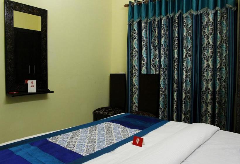 Hotel Oyo Rooms Isbt Graphic Era 18