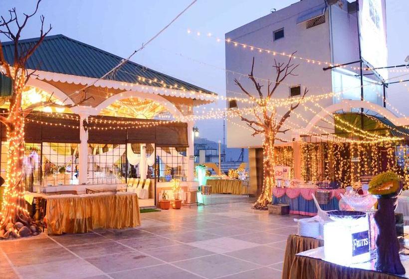 Hotel Oyo Rooms Zoo Road Tiniali 1